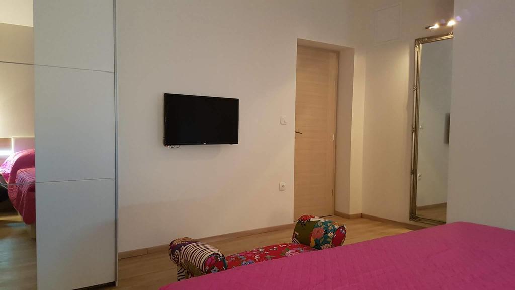 Apartments Roko Kolinda ビビニェ エクステリア 写真